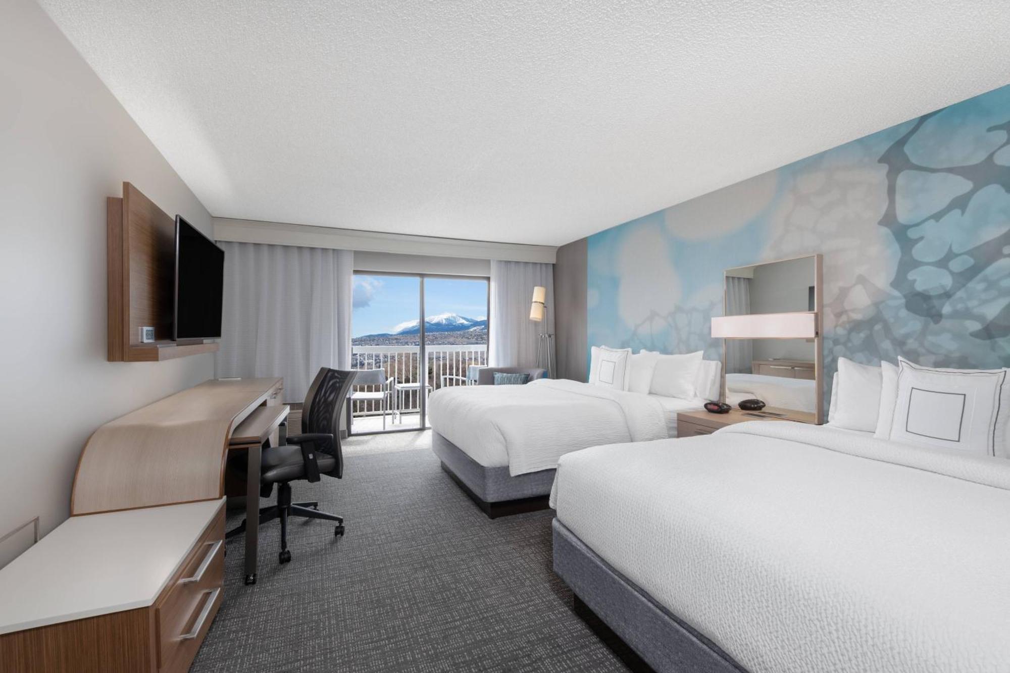 Courtyard By Marriott Reno Hotel Exterior photo