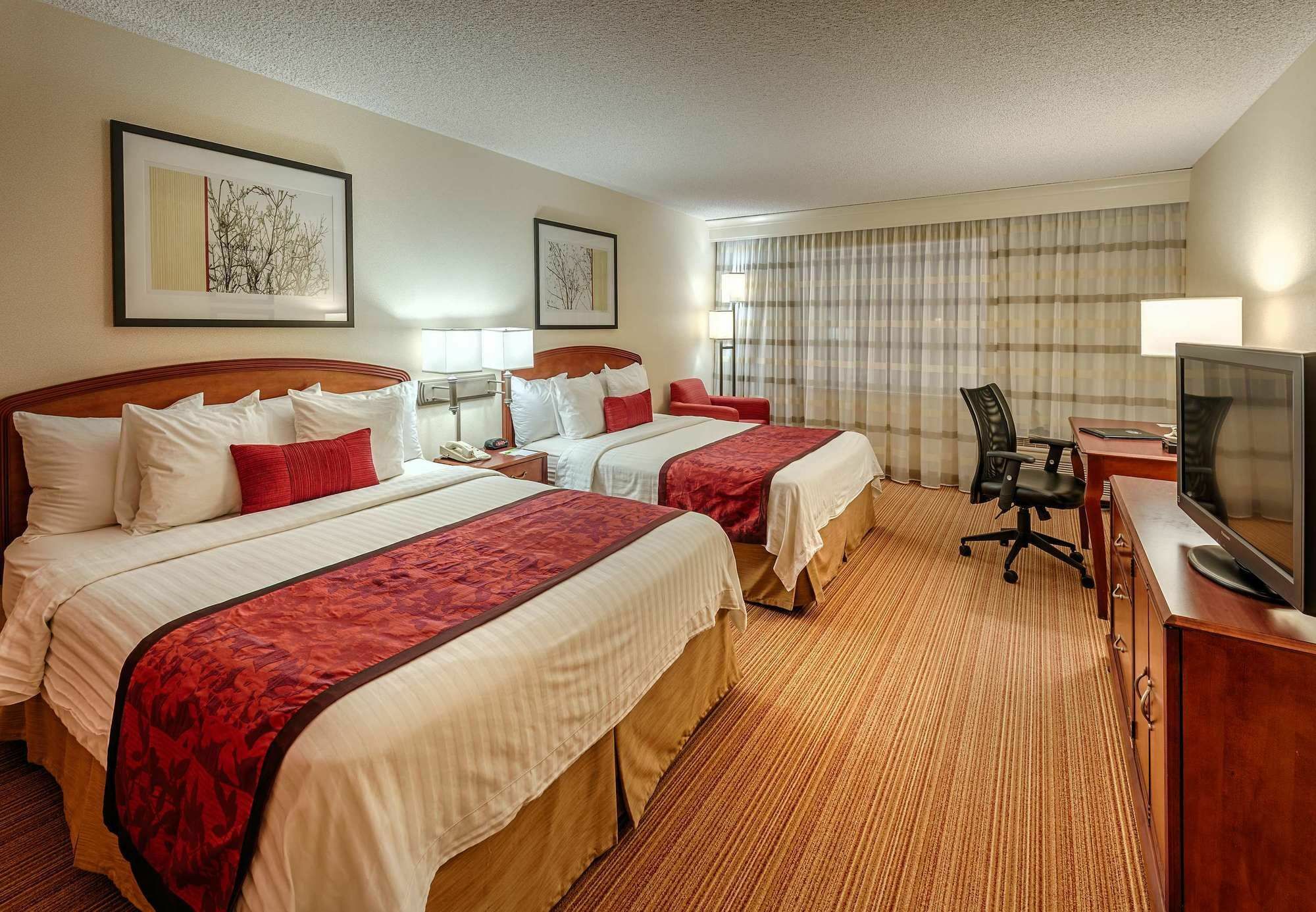 Courtyard By Marriott Reno Hotel Exterior photo